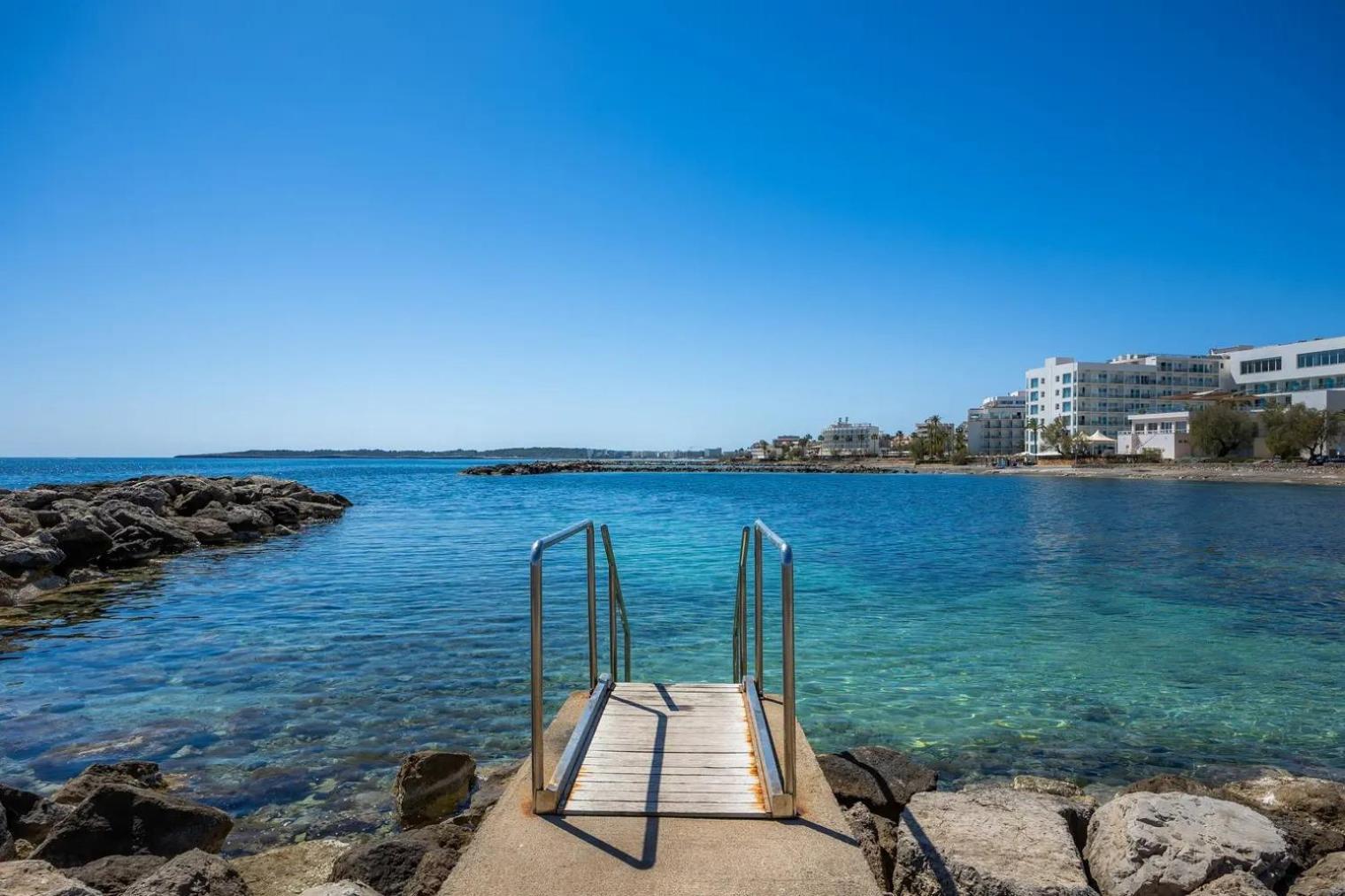 Duplex Voramar Mhm Seafront Apartment Cala Bona (Mallorca)